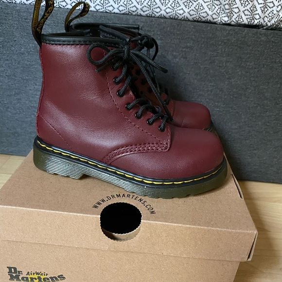 red boys boots
